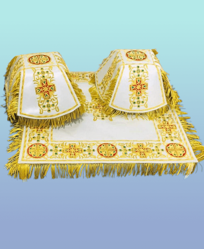 Holly Table Covers